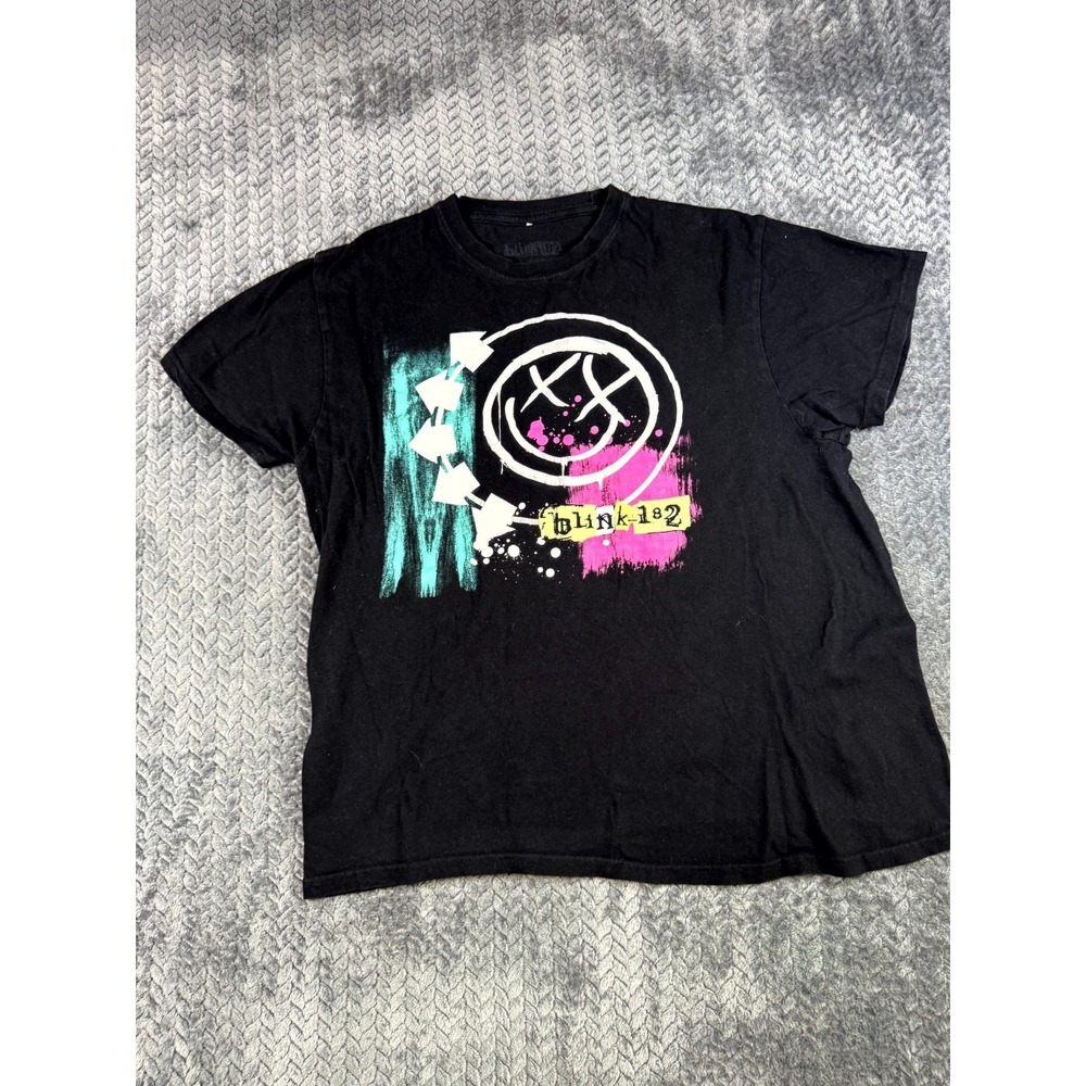 Blink 182 T-Shirt Mens Large Black Graffiti Smiley Face Graphic Logo Cotton